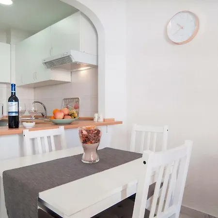 Happy Nest Appartement